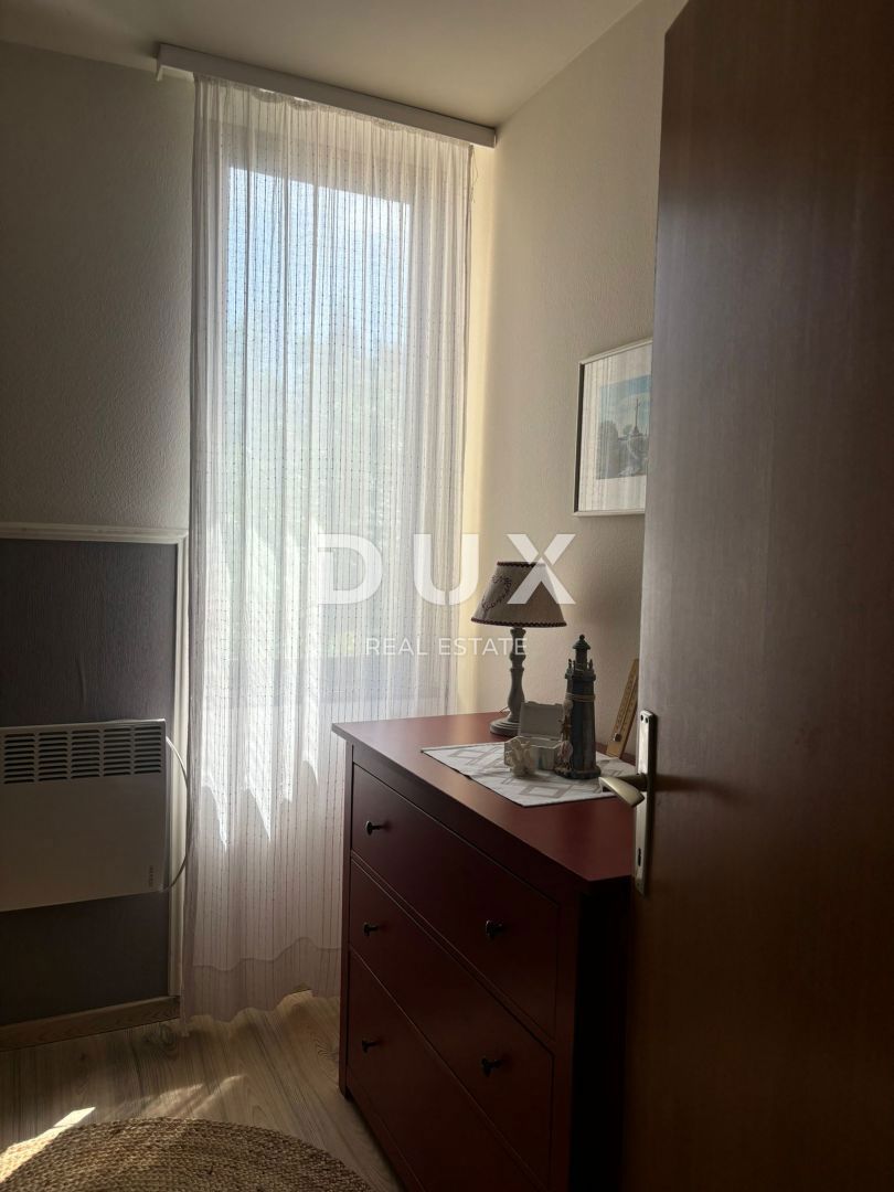 ISTRIA, PARENZO - Appartamento con due camere da letto e vista mare per sempre!