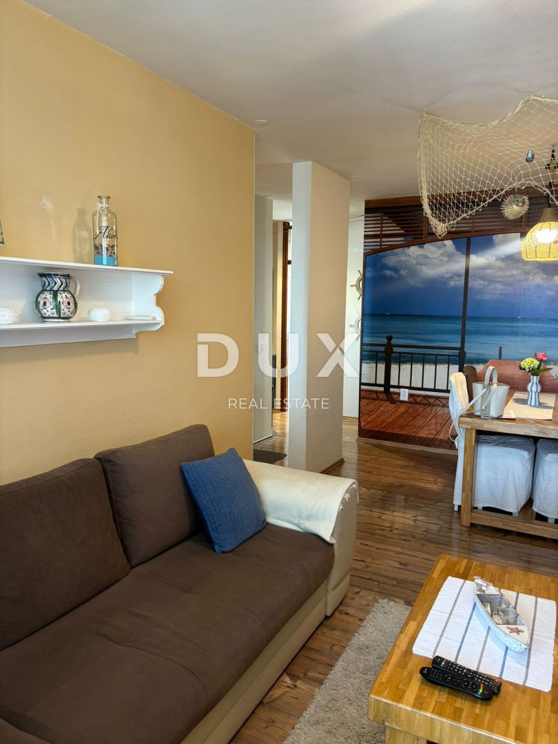 ISTRIA, PARENZO - Appartamento con due camere da letto e vista mare per sempre!