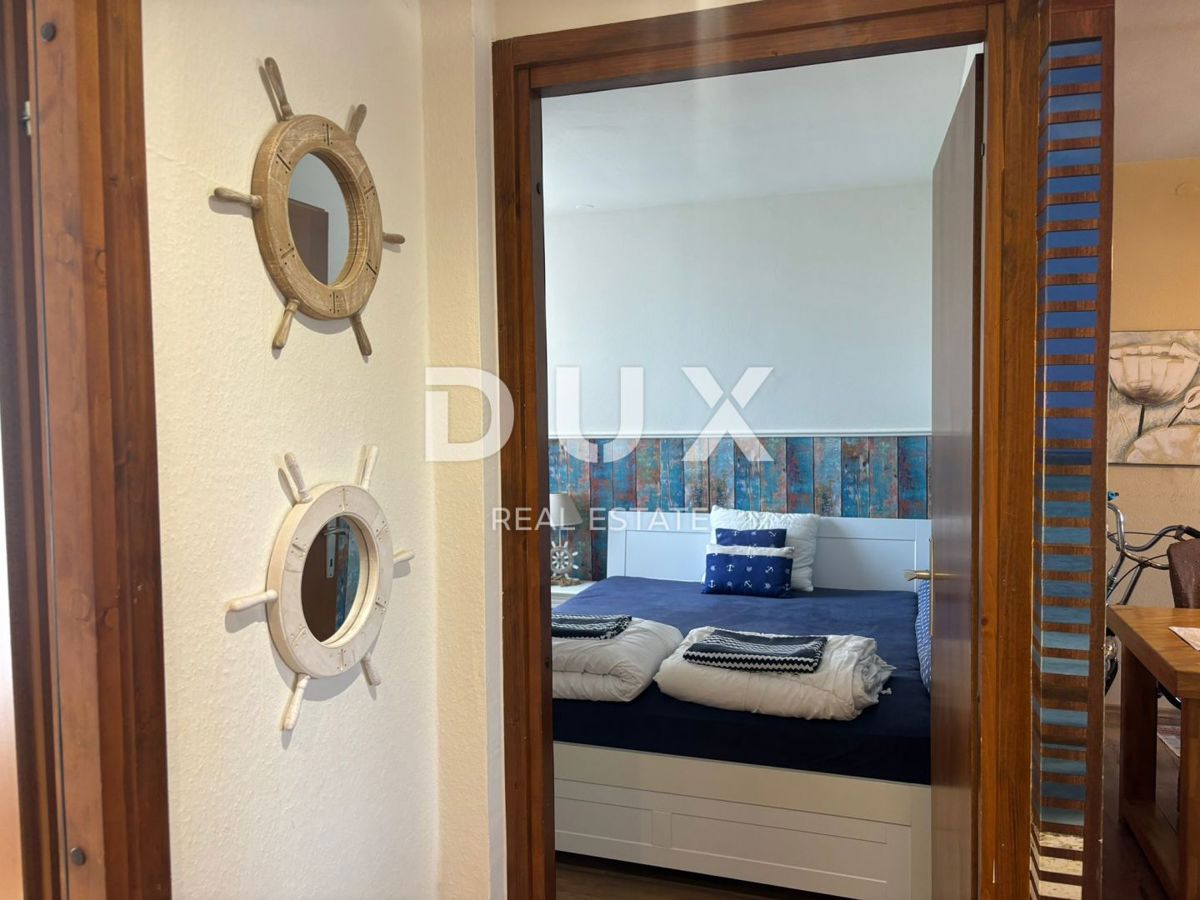 ISTRIA, PARENZO - Appartamento con due camere da letto e vista mare per sempre!