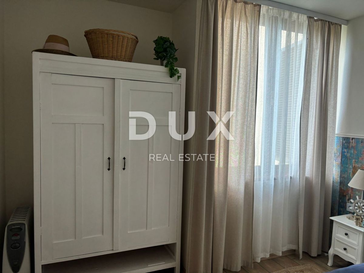 ISTRIA, PARENZO - Appartamento con due camere da letto e vista mare per sempre!