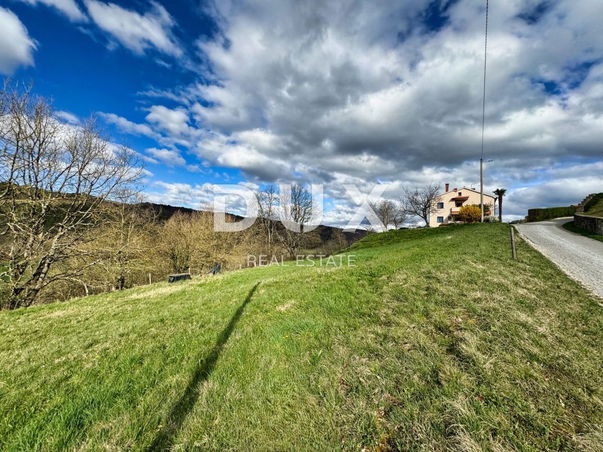 ISTRIA, CEROVLJE - Terreno edificabile con vista panoramica