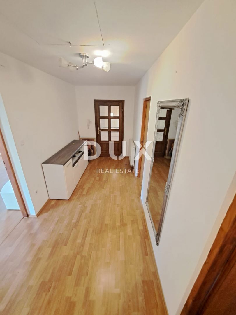 ZAGABRIA, STENJEVEC - Spazioso appartamento in zona tranquilla con vista meravigliosa!