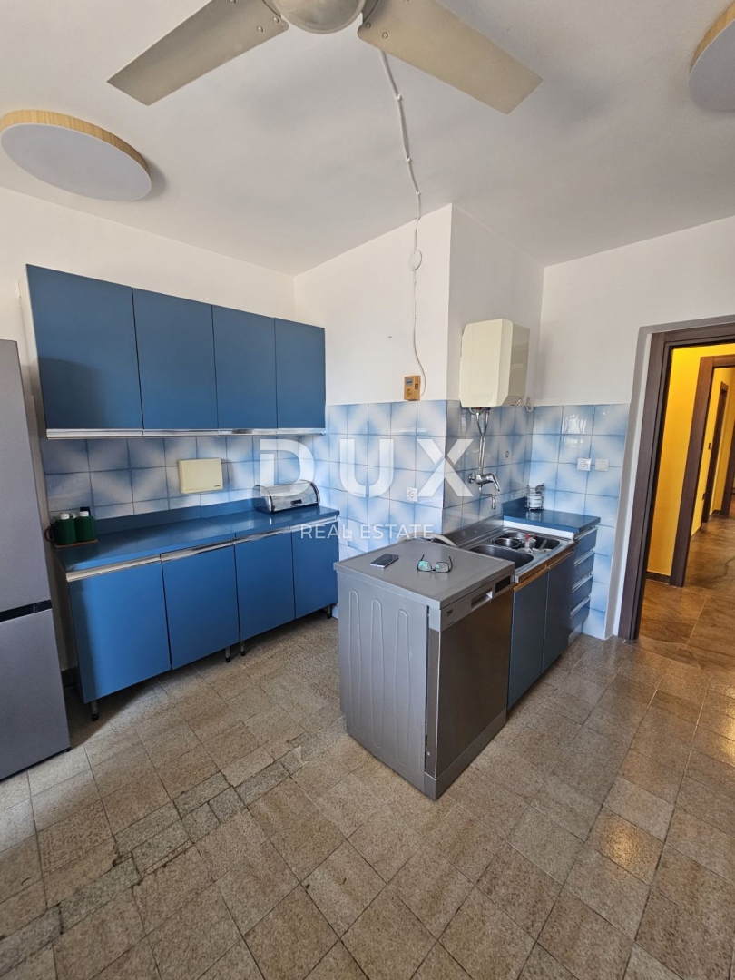 OPATIJA, VOLOSKO - appartamento 108m2, soggiorno + 3 camere da letto, piano terra rialzato, vista mare