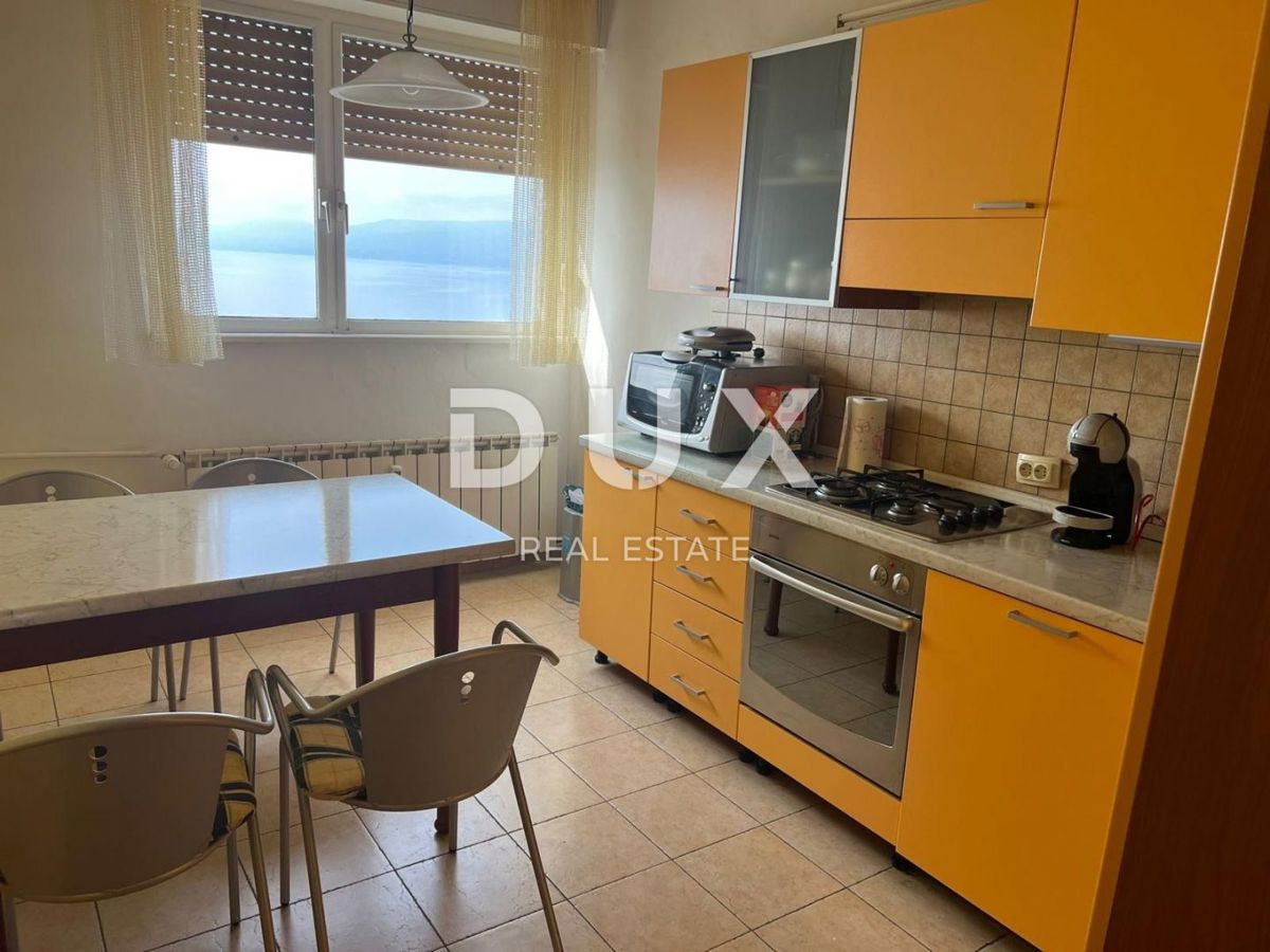 RIJEKA, TURNIĆ - Appartamento di 88 m2 con vista mare