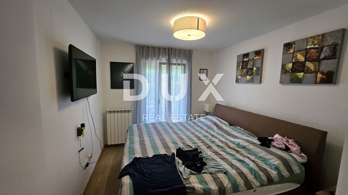 KASTAV - nuovo edificio, bellissimo appartamento di 111 m2 con 3 camere da letto + soggiorno e giardino