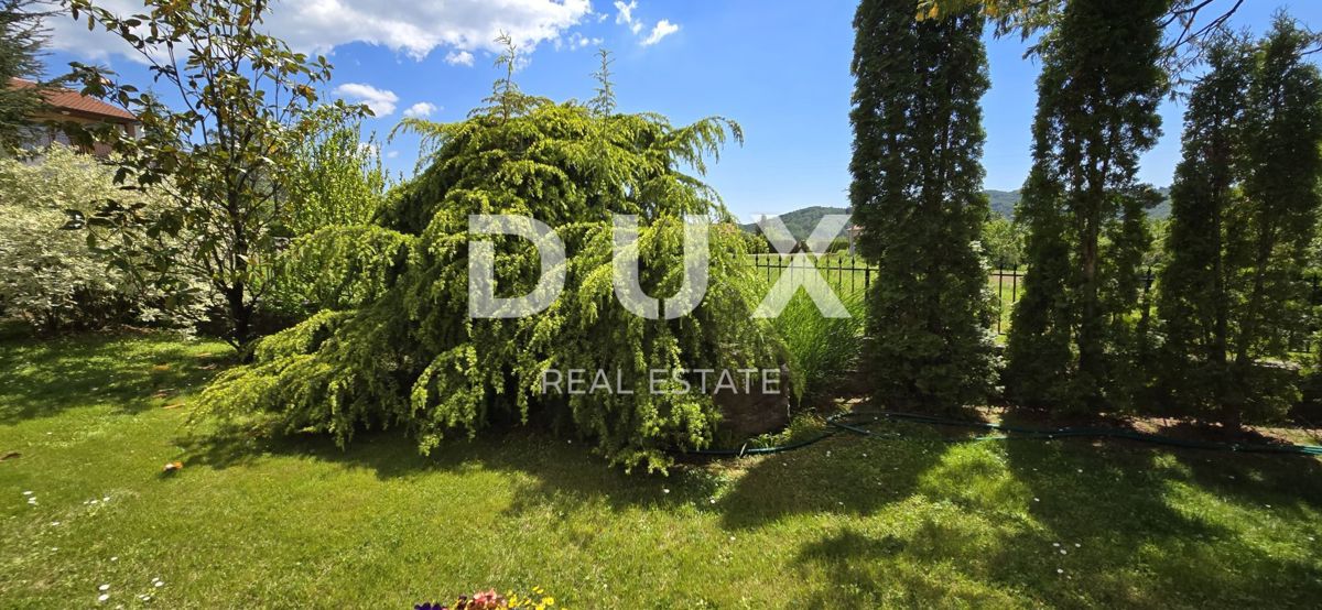 ISTRIA, PAZIN - Casa familiare immersa nella natura con un giardino curato, vista sul verde