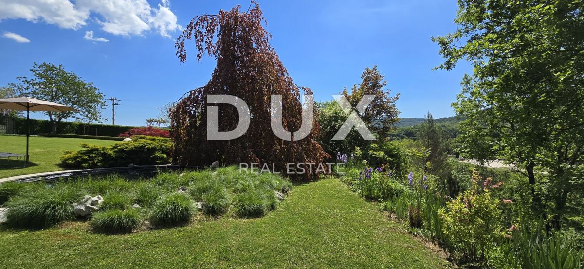 ISTRIA, PAZIN - Casa familiare immersa nella natura con un giardino curato, vista sul verde