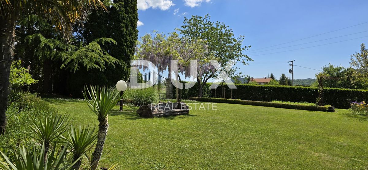 ISTRIA, PAZIN - Casa familiare immersa nella natura con un giardino curato, vista sul verde