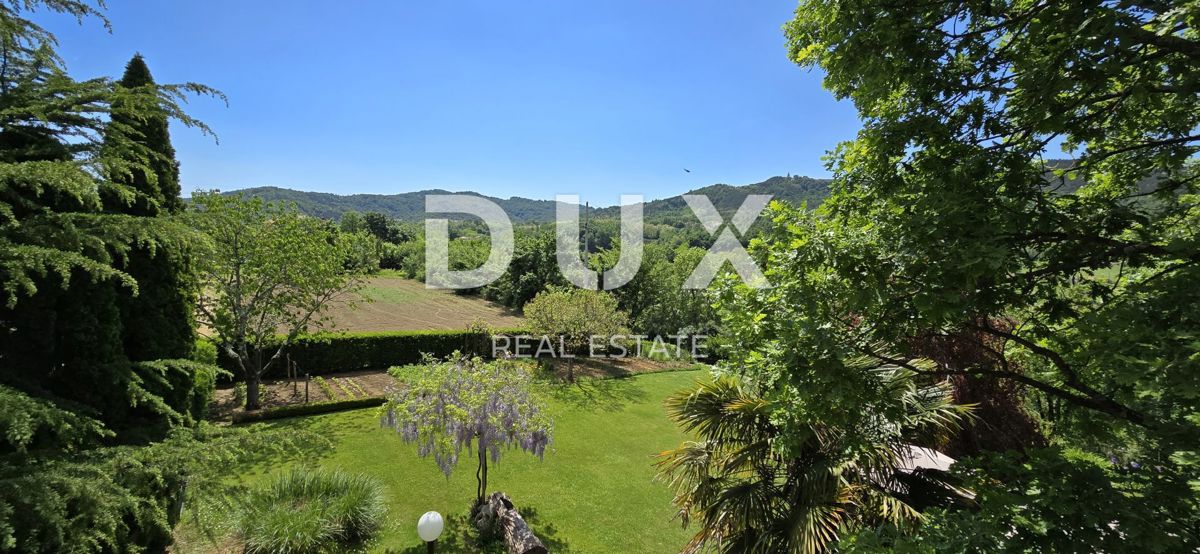 ISTRIA, PAZIN - Casa familiare immersa nella natura con un giardino curato, vista sul verde