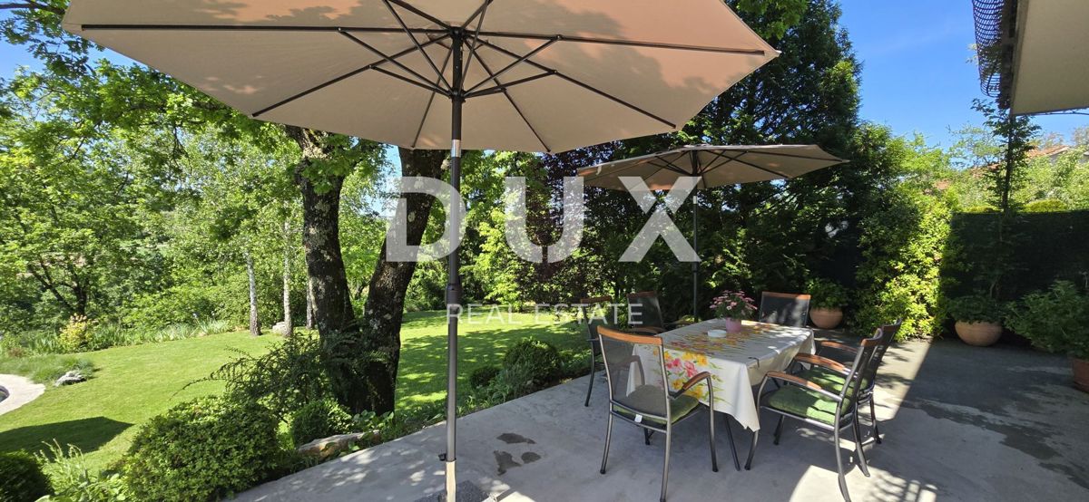 ISTRIA, PAZIN - Casa familiare immersa nella natura con un giardino curato, vista sul verde