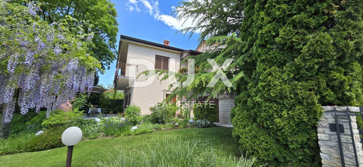 ISTRIA, PAZIN - Casa familiare immersa nella natura con un giardino curato, vista sul verde
