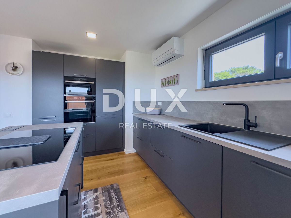 ISTRIA, MEDULIN - Nuovo edificio moderno con splendida vista sul mare