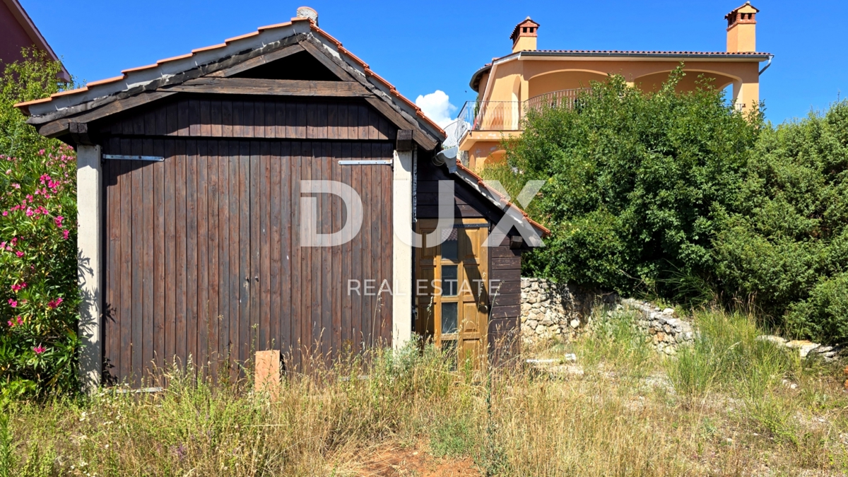 ISTRIA, LABIN - Spaziosa casa con piscina e vista mare