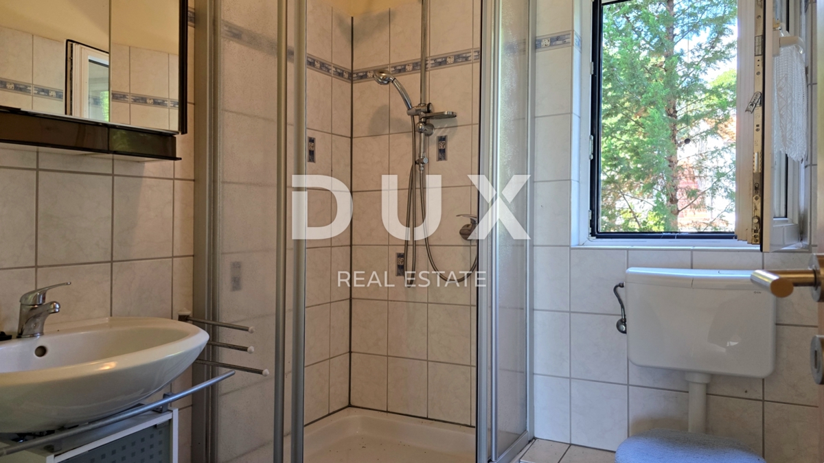 ISTRIA, LABIN - Spaziosa casa con piscina e vista mare