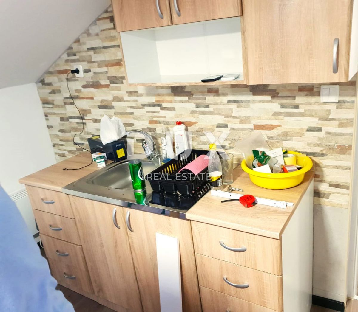 FIUME, CENTRO - APPARTAMENTO CON 4 CAMERE DA LETTO, 73 m2, vicino alla passeggiata principale Korzo!