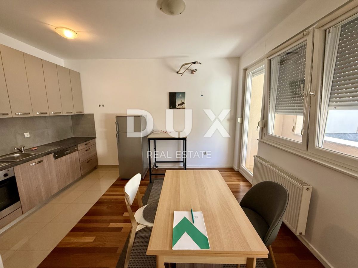 ZAGABRIA, MAKSIMIR - 51 m² + loggia, ripostiglio, garage e posto auto esterno!