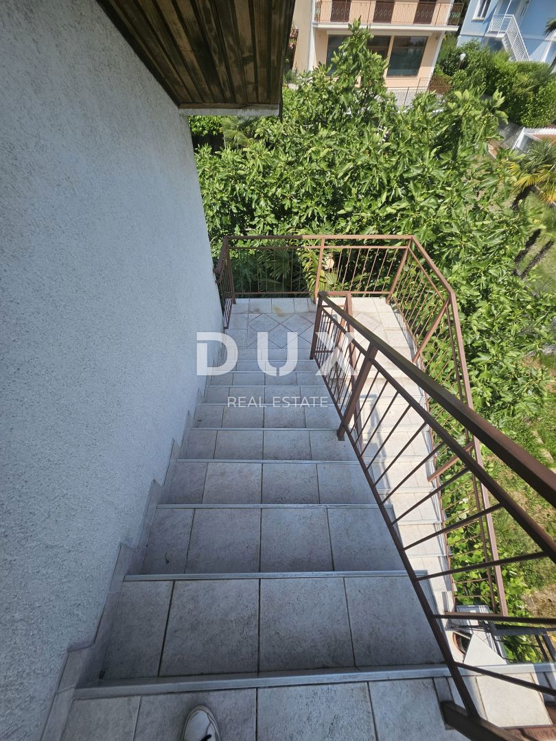 OPATIJA, IKA - appartamento 63m2, soggiorno + 1 camera da letto, 2° piano con vista mare e grande terrazza + giardino ca. 125m2