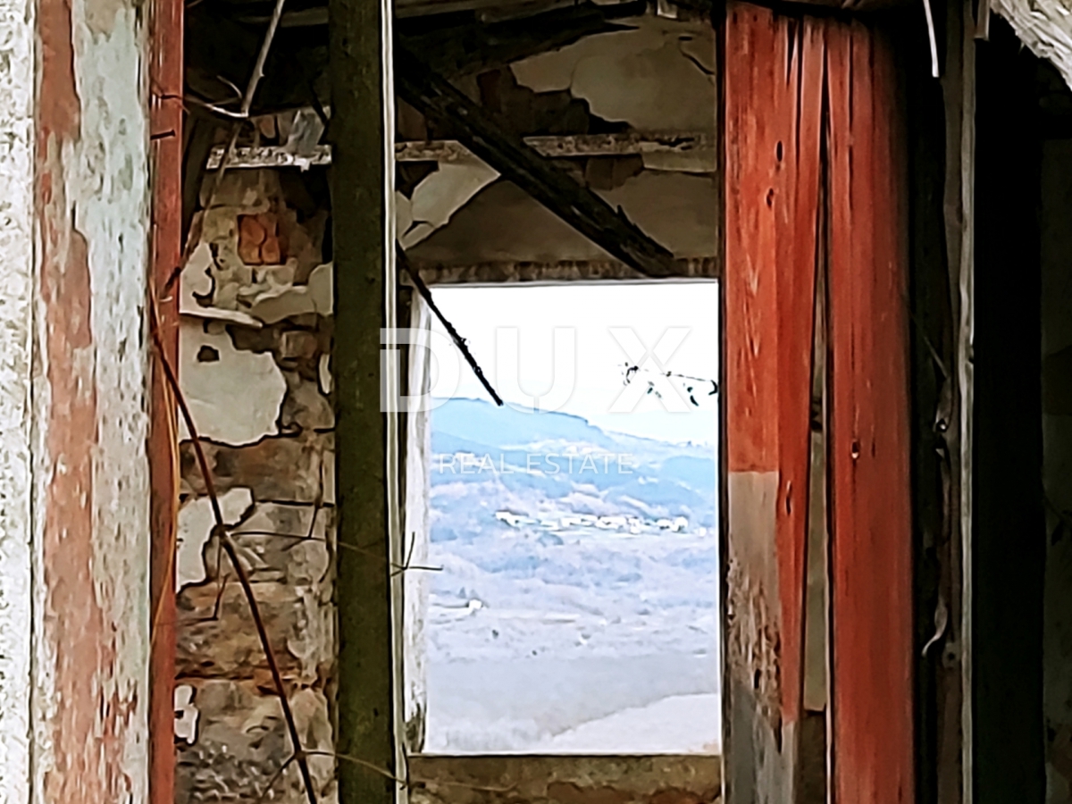ISTRIA, VIŽINADA - Ampio terreno con permesso di costruire e progetto preliminare