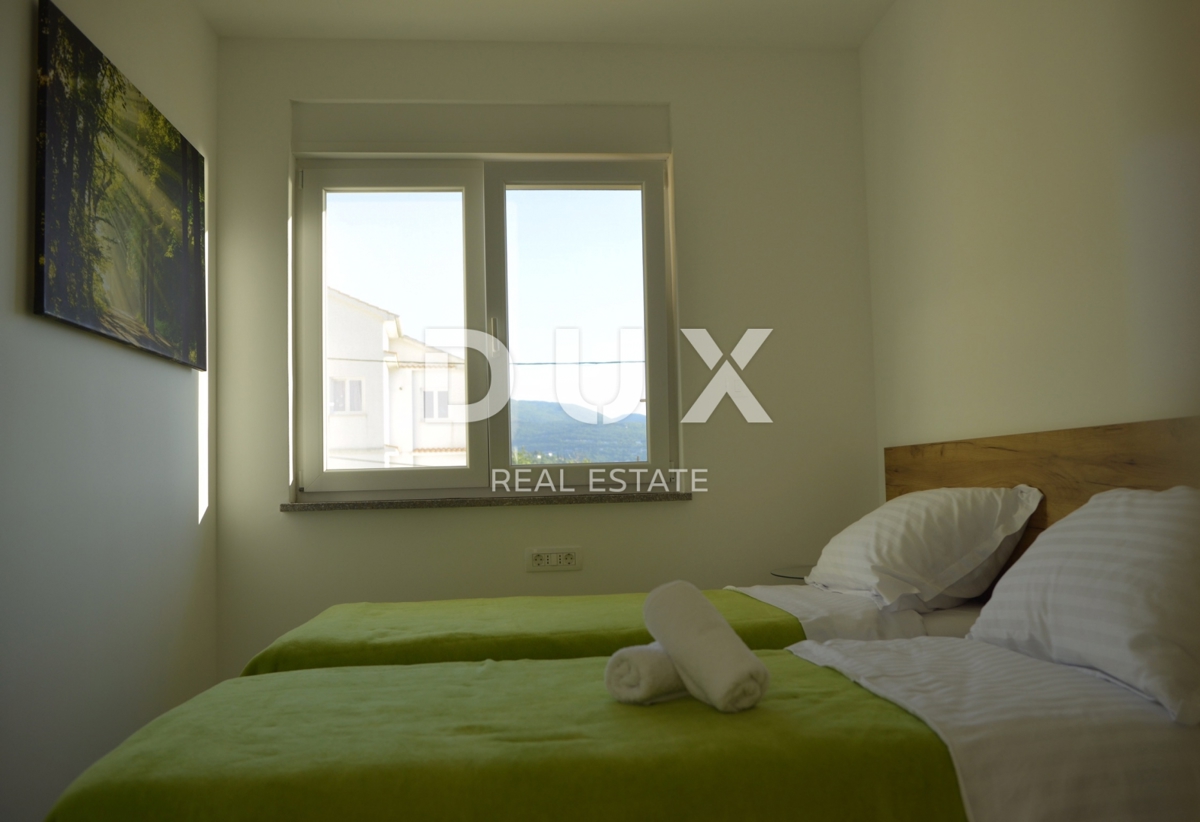 ABBAZIA, LOVRAN - villa 387m2 con vista panoramica sul mare e piscina + area 1200m2