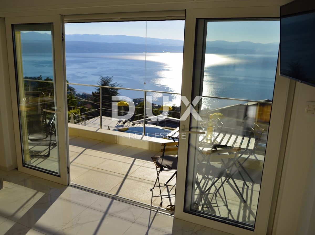 ABBAZIA, LOVRAN - villa 387m2 con vista panoramica sul mare e piscina + area 1200m2