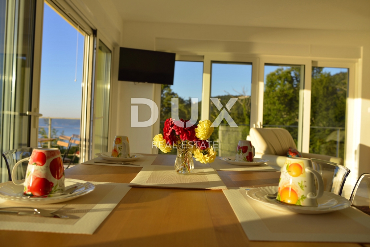 ABBAZIA, LOVRAN - villa 387m2 con vista panoramica sul mare e piscina + area 1200m2