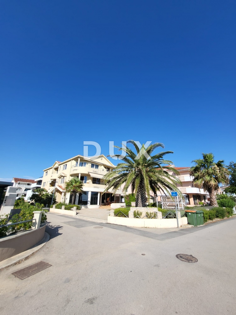 PRIVLAKA, ZARA - OCCASIONE ESCLUSIVA - Appartamento in prima fila sul mare!