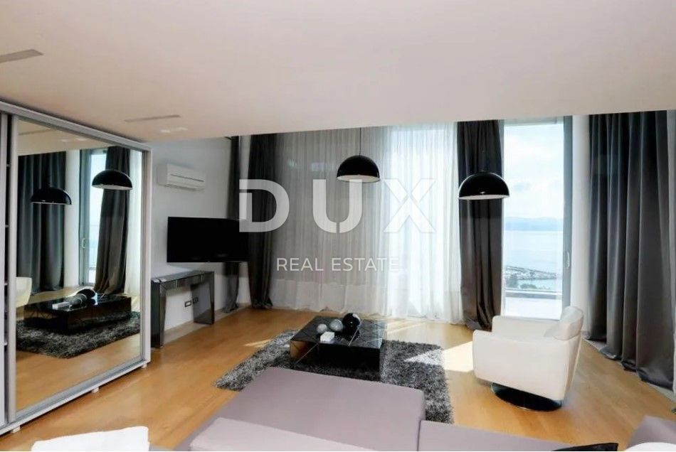 OPATIJA, IČIĆI - Esclusiva villa 600m2 con 2 piscine e vista panoramica sul mare