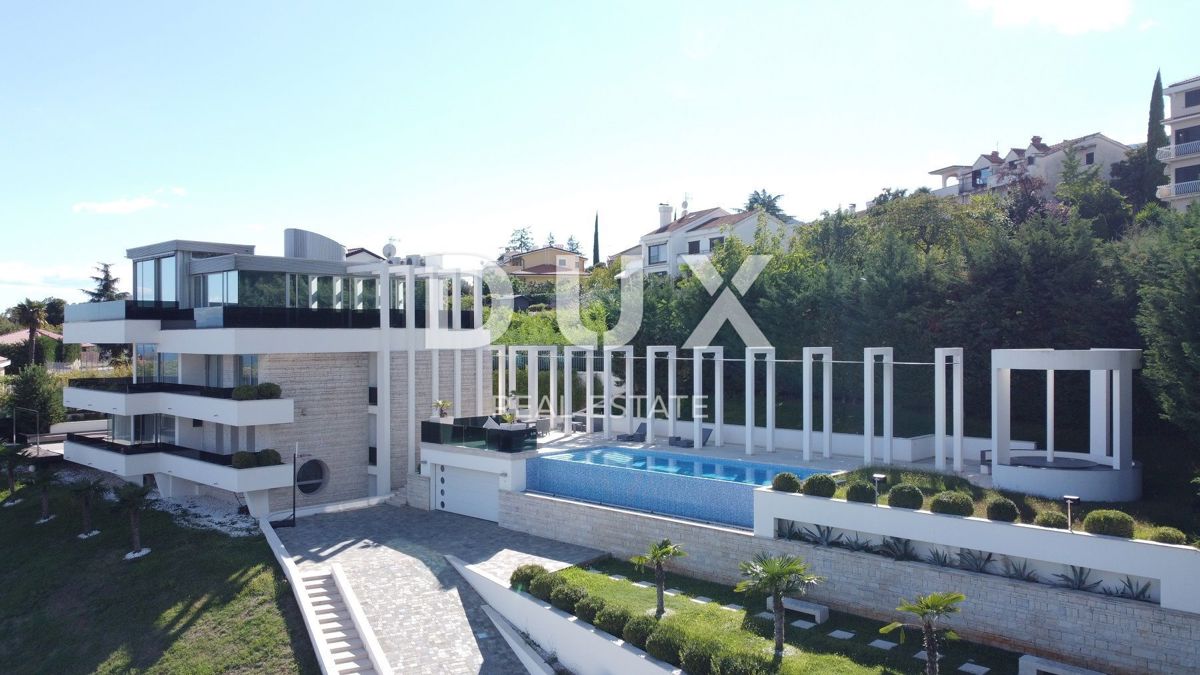 OPATIJA, IČIĆI - Esclusiva villa 600m2 con 2 piscine e vista panoramica sul mare