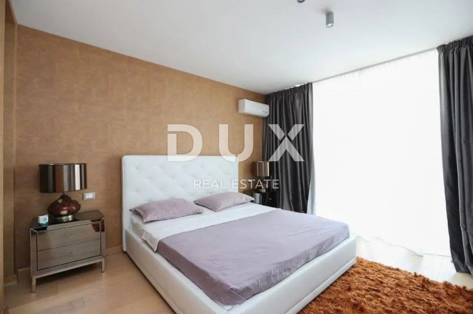 OPATIJA, IČIĆI - Esclusiva villa 600m2 con 2 piscine e vista panoramica sul mare