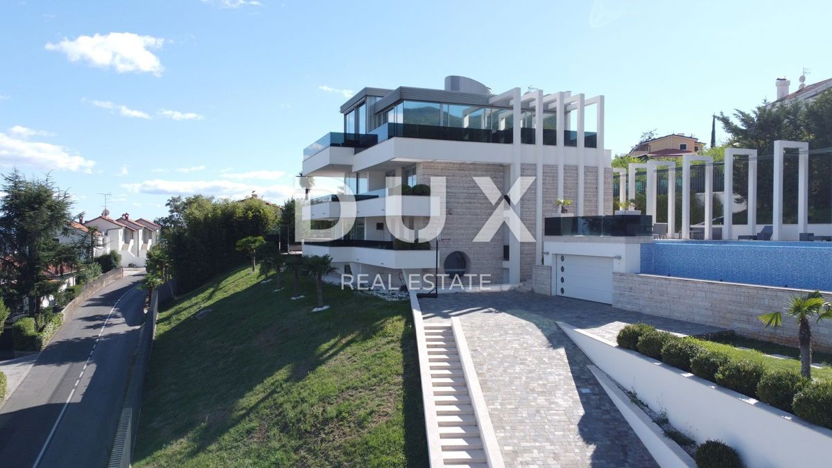 OPATIJA, IČIĆI - Esclusiva villa 600m2 con 2 piscine e vista panoramica sul mare