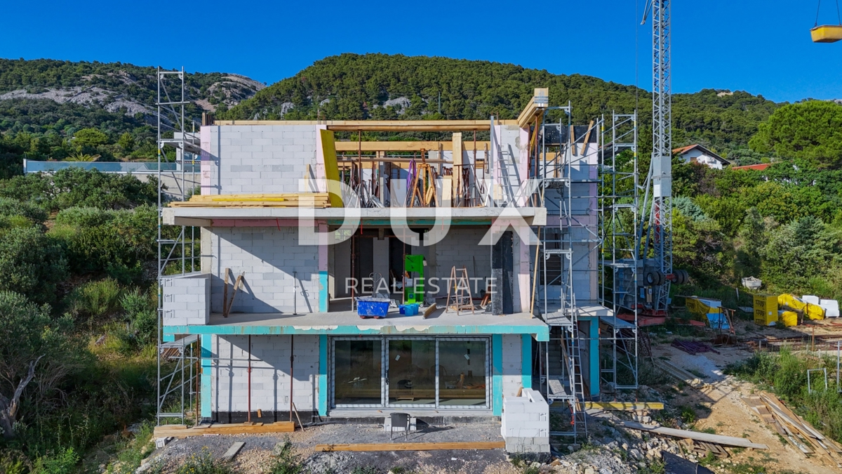 ISOLA DI RAB, BANJOL - Appartamento con 2 camere da letto + soggiorno in un nuovo edificio con garage privato!
