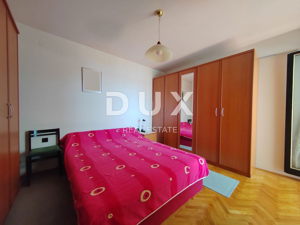 CRIKVENICA – Hrusta, appartamento con due balconi e vista