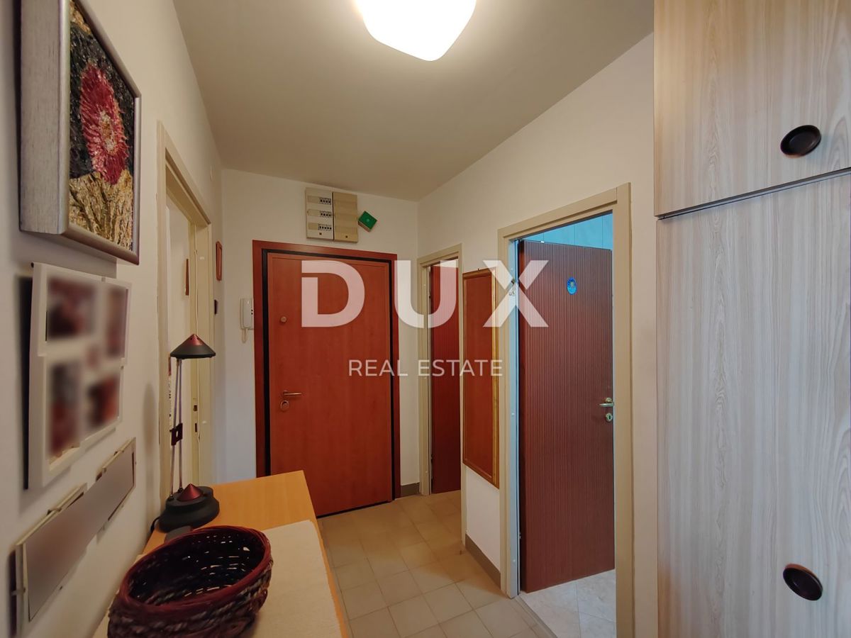 CRIKVENICA – Hrusta, appartamento con due balconi e vista