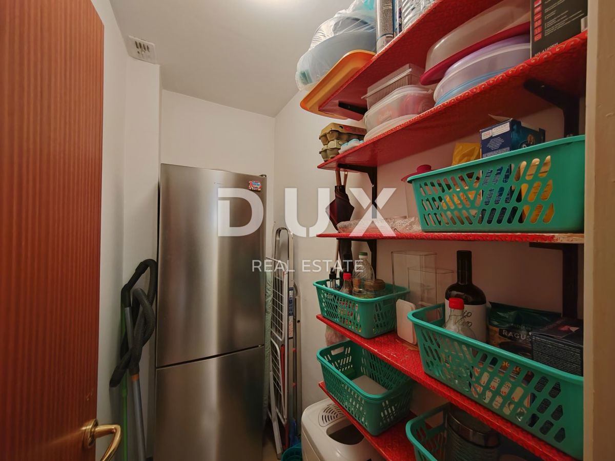 CRIKVENICA – Hrusta, appartamento con due balconi e vista