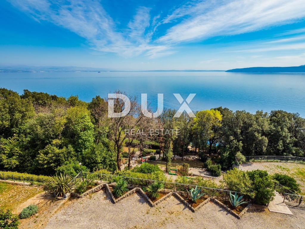 OPATIJA, MOŠĆENIČKA DRAGA - Gioiello d'investimento: Villa isolata, prima fila al mare