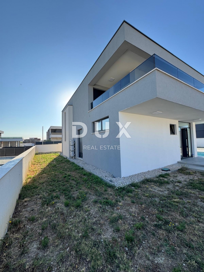 Casa Zemunik Gornji, Zemunik Donji, 217m2