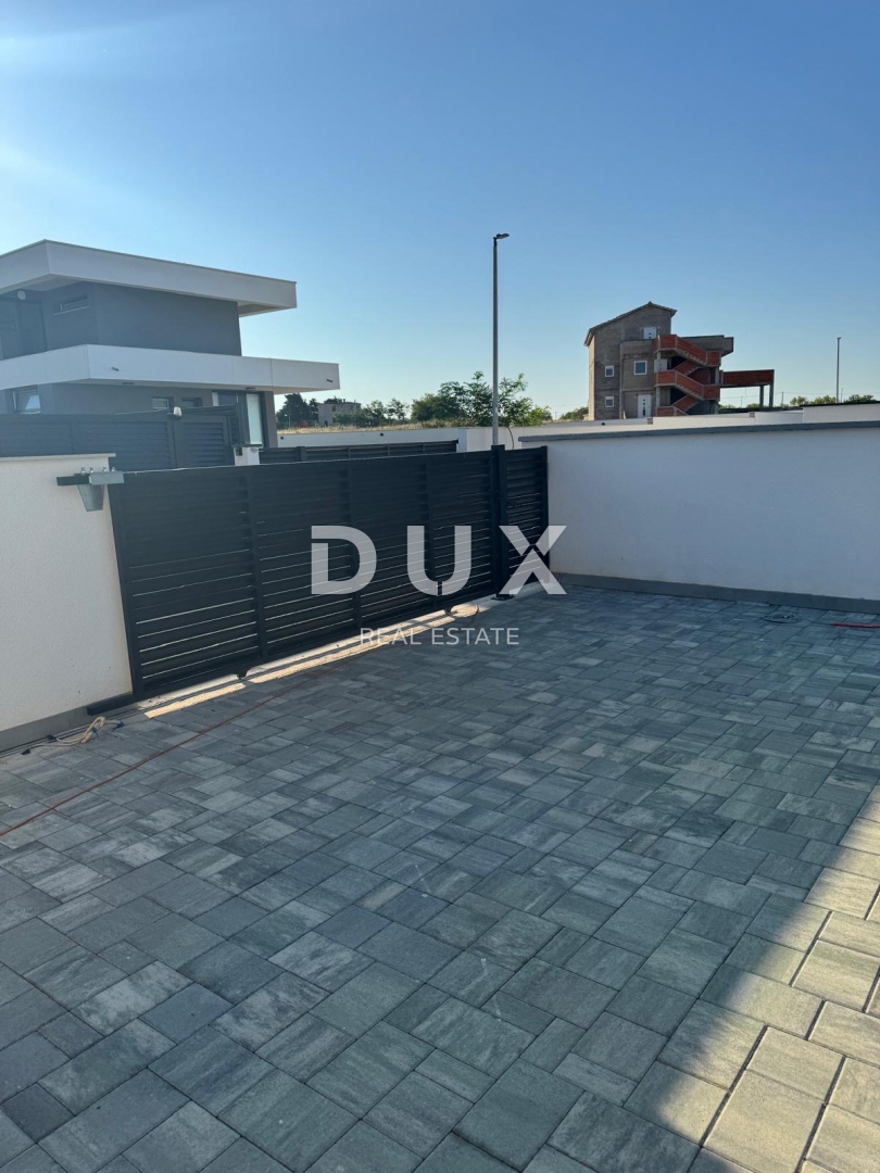 Casa Zemunik Gornji, Zemunik Donji, 217m2