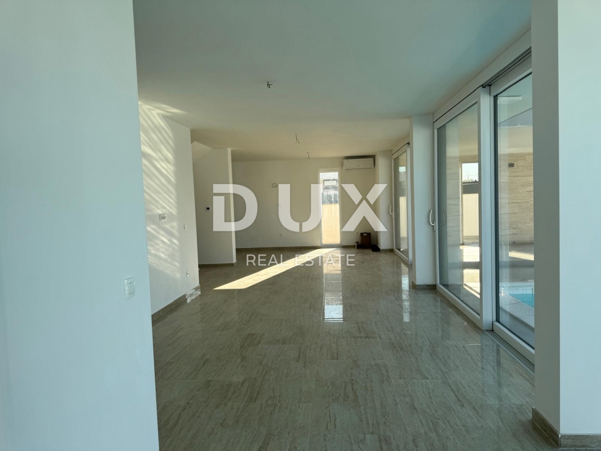 Casa Zemunik Gornji, Zemunik Donji, 217m2