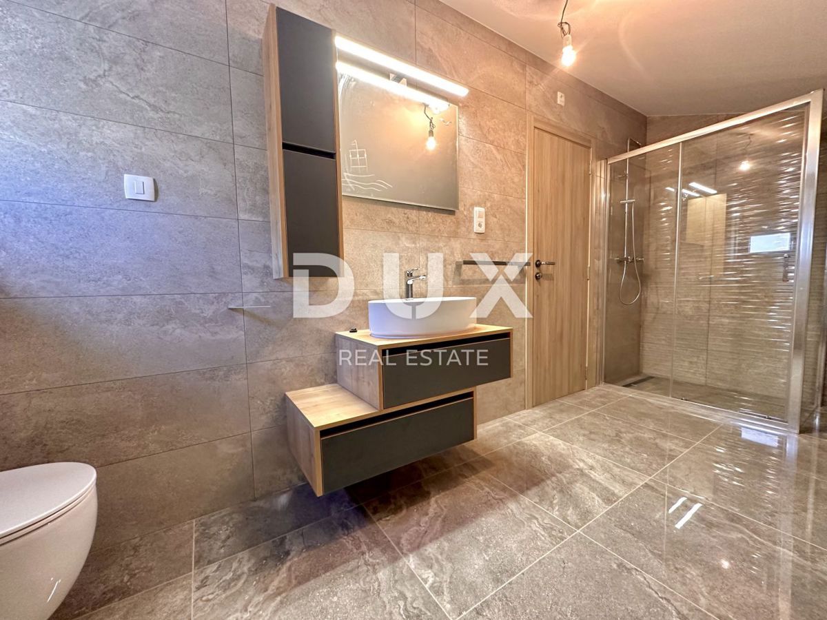 CRIKVENICA - Appartamento duplex, 101 m2, vista mare!