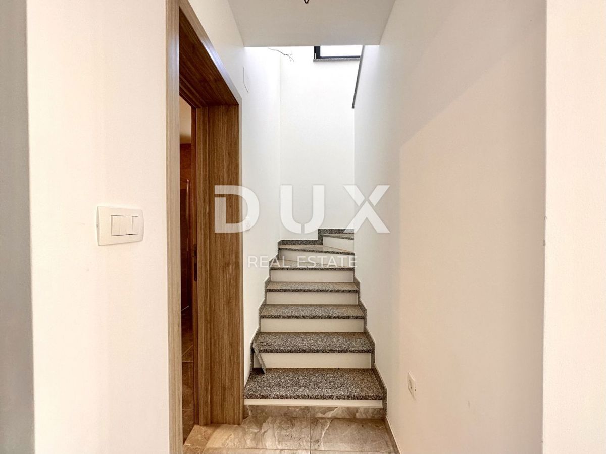 CRIKVENICA - Appartamento duplex, 101 m2, vista mare!