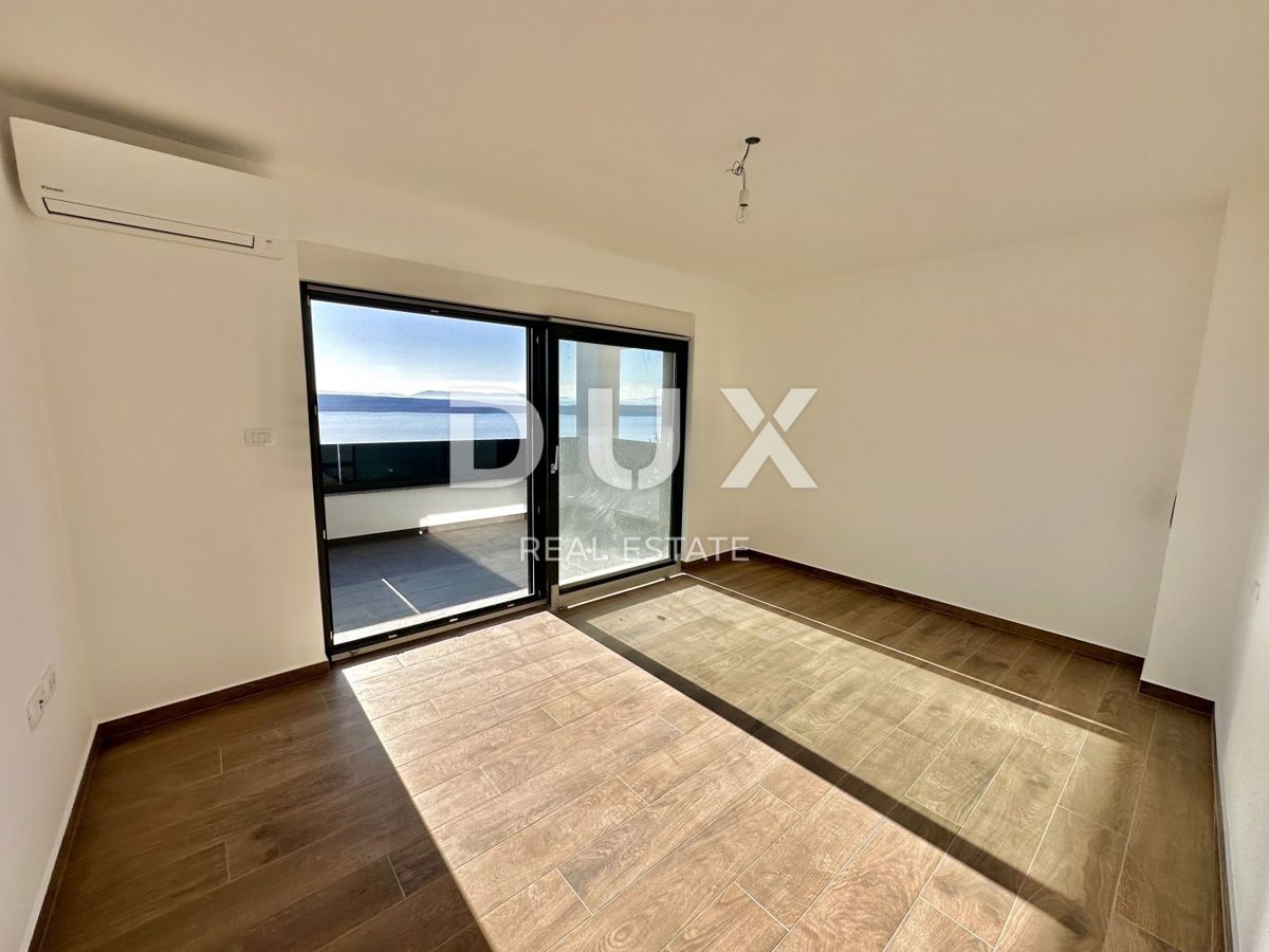 CRIKVENICA - Appartamento duplex, 101 m2, vista mare!