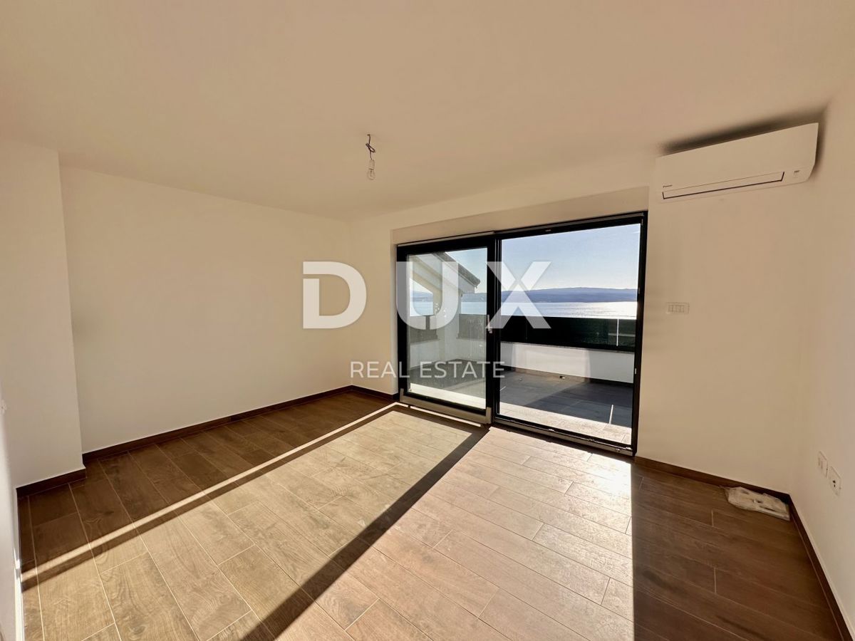 CRIKVENICA - Appartamento duplex, 101 m2, vista mare!