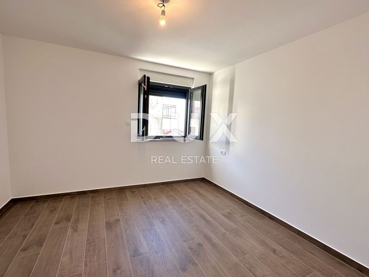 CRIKVENICA - Appartamento duplex, 101 m2, vista mare!