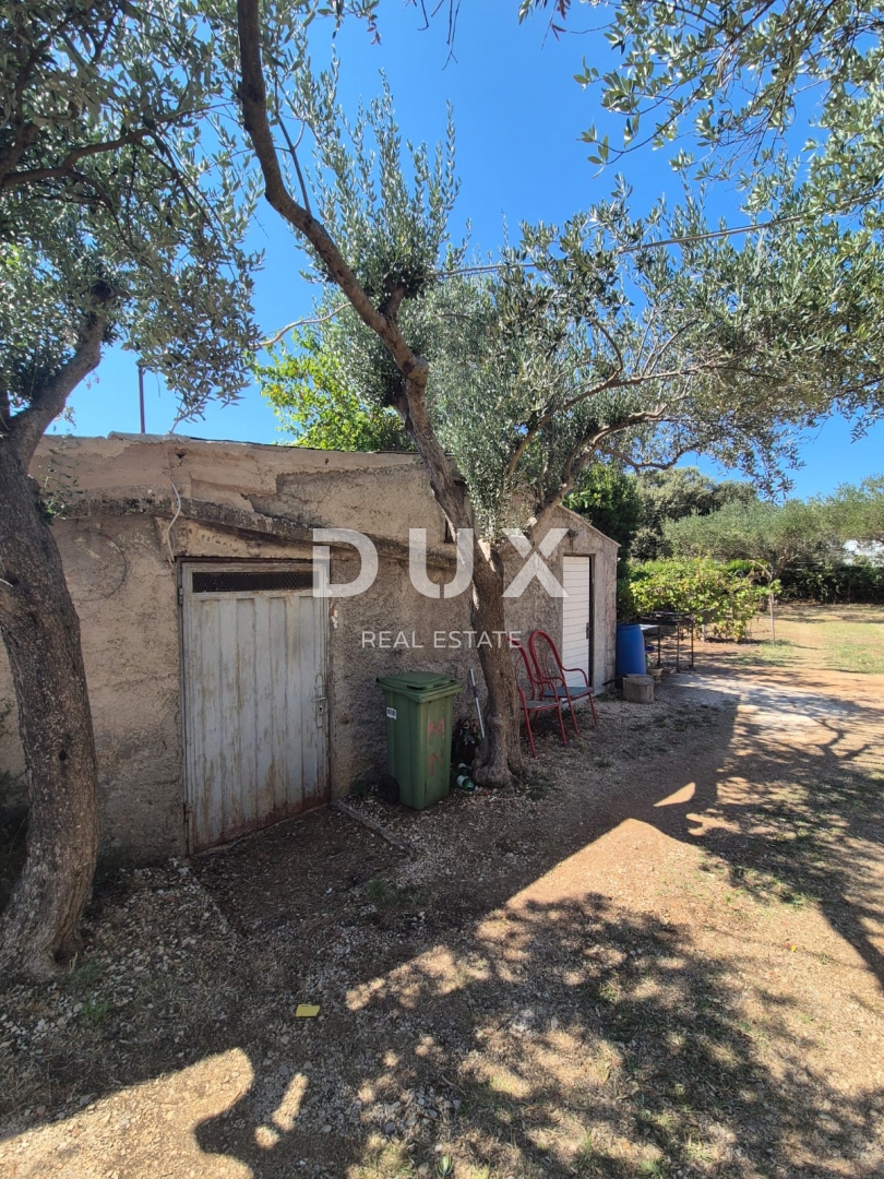 BIBINJE, ZARA - OCCASIONE! Intima oasi verde con 7 appartamenti!