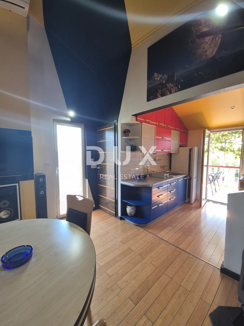 BIBINJE, ZARA - OCCASIONE! Intima oasi verde con 7 appartamenti!