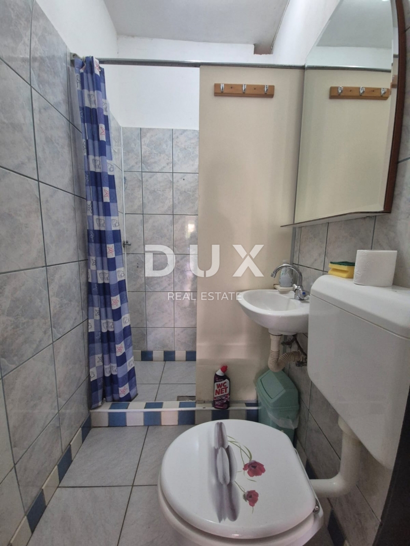 BIBINJE, ZARA - OCCASIONE! Intima oasi verde con 7 appartamenti!