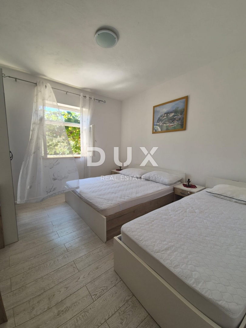 BIBINJE, ZARA - OCCASIONE! Intima oasi verde con 7 appartamenti!