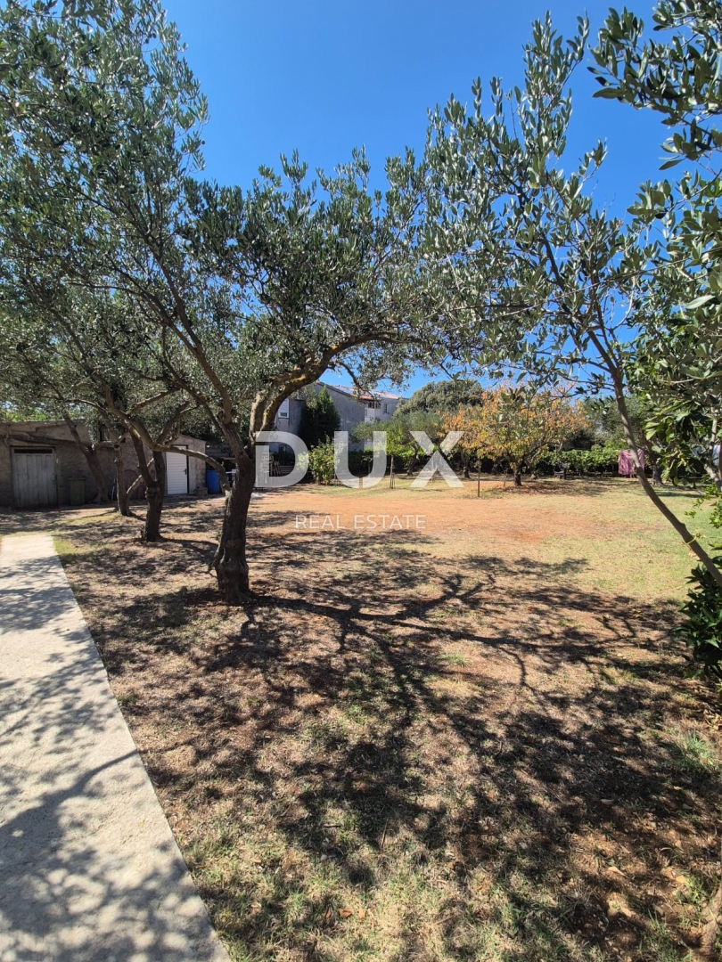 BIBINJE, ZARA - OCCASIONE! Intima oasi verde con 7 appartamenti!