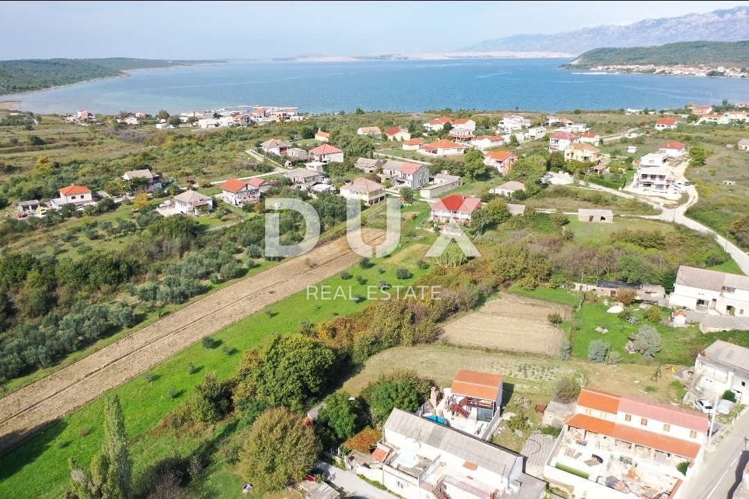 LJUBAC, ZARA - OCCASIONE! Terreno edificabile vicino alla spiaggia!