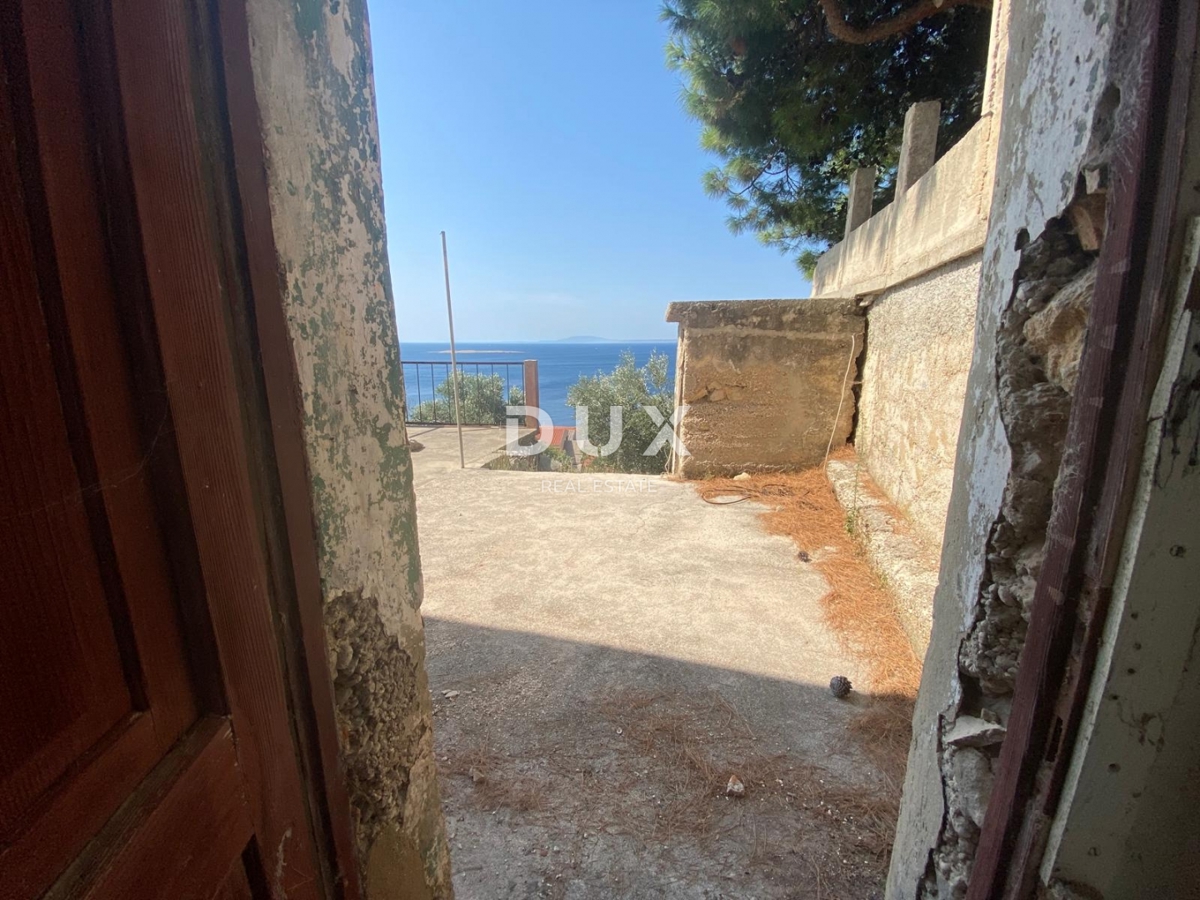 ISOLA DI KRK, STARA BAŠKA - casa con vista panoramica sul mare! OPPORTUNITÀ!